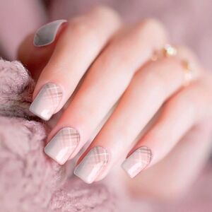 Colour Flash- “Baby Plaid”, ombré plaid design on pearlized baby pink base